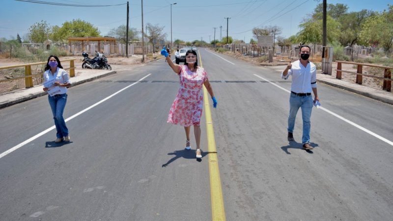 Alcaldesa entrega obra de rehabilitación de la calle Emiliano Zapata en San Ignacio Cohuirimpo