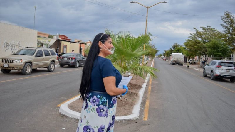 Entregó alcaldesa Rosario Quintero pavimento y alumbrado en El Aeropuerto