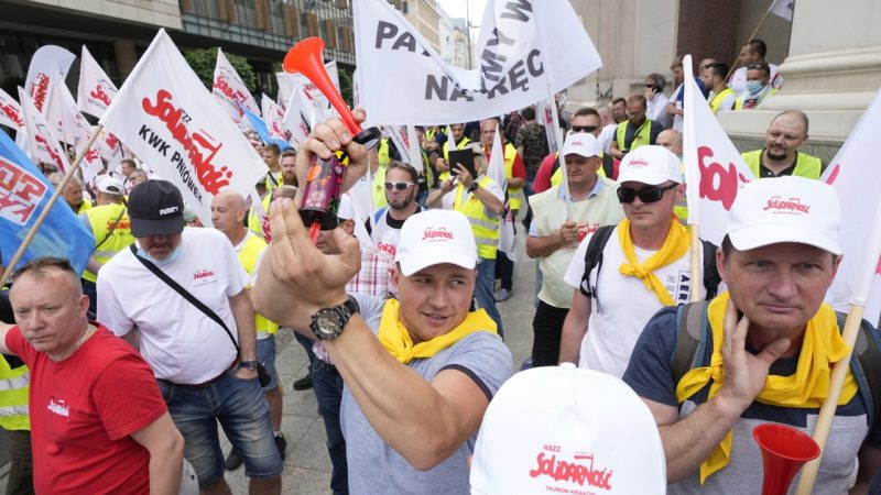 Mineros polacos protestan contra eliminación gradual del carbón