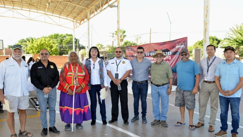 Entrega Sagarhpa brazaletes anti tiburón a pescadores de Kino, Punta Chueca y Desemboque
