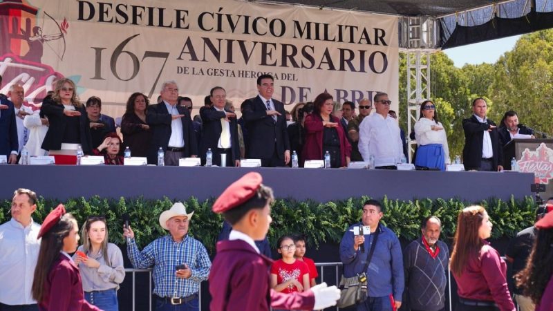 Atestigua gobernador desfile conmemorativo del 167 aniversario de la gesta heroica de Caborca￼￼