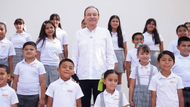 Compromiso cumplido: Gobernador Durazo avanza con entrega de uniformes gratuitos en 67 municipios